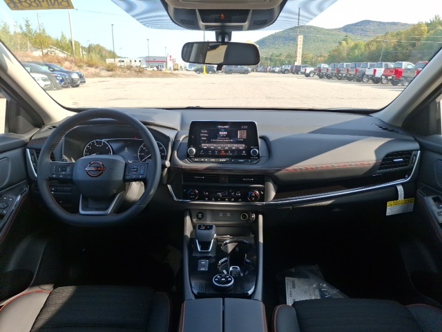 2026 Nissan Rogue SV photo 12