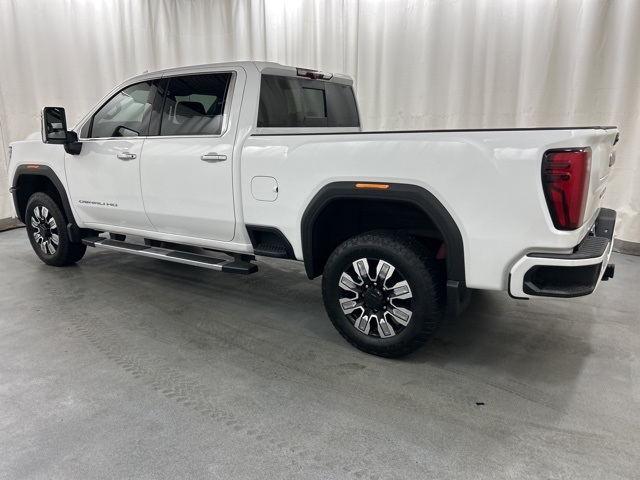 2024 Gmc Sierra HD Denali photo 3