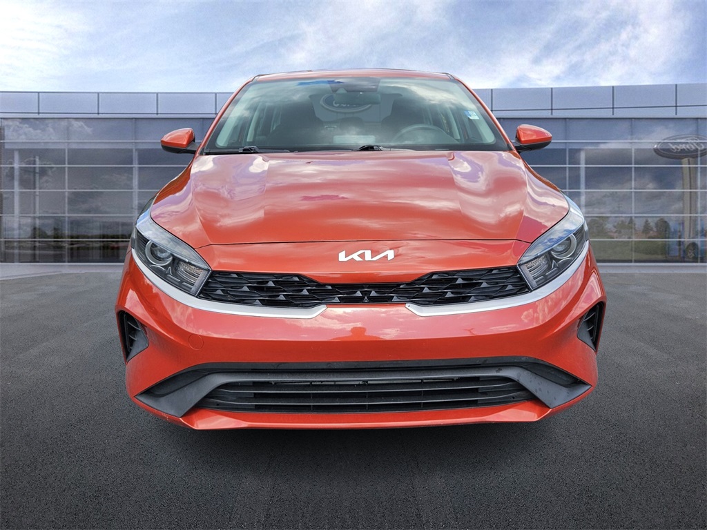 2023 Kia Forte LXS photo 2