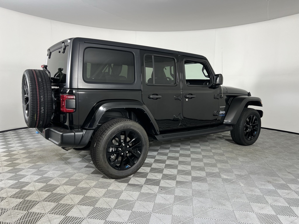 2022 Jeep Wrangler Unlimited Sahara 4xe photo 4