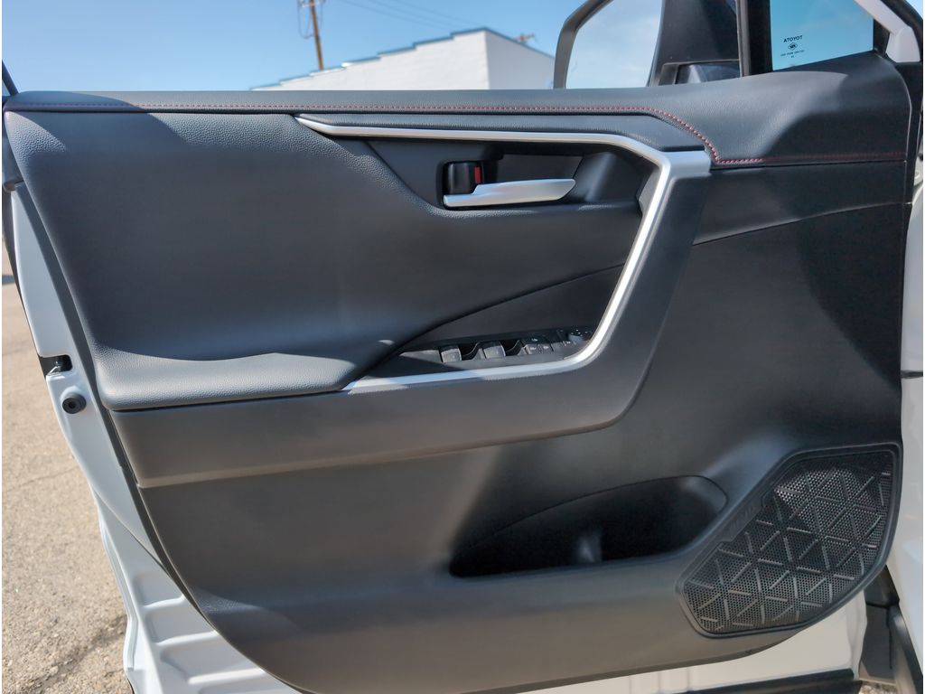 2024 Toyota RAV4 TRD photo 21