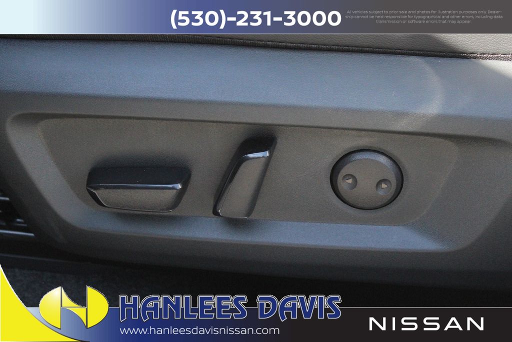 2026 Nissan Rogue SV photo 11
