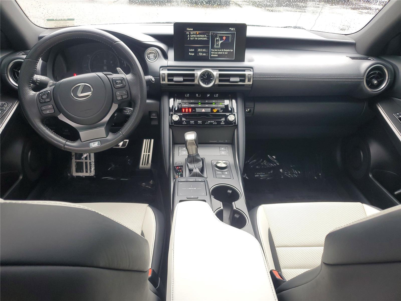 2022 Lexus IS 350 F SPORT photo 13