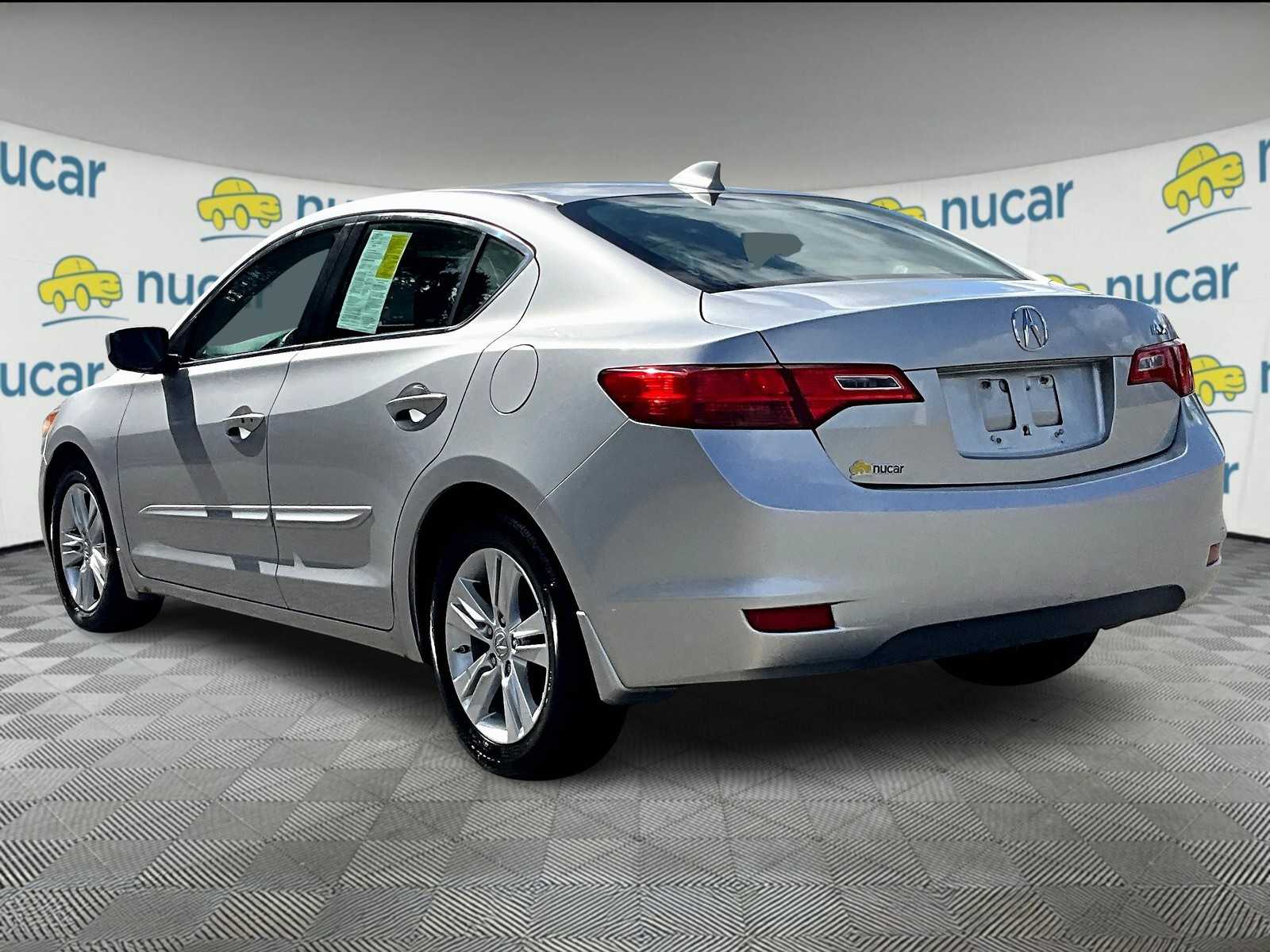 2013 Acura ILX 2.0L photo 4