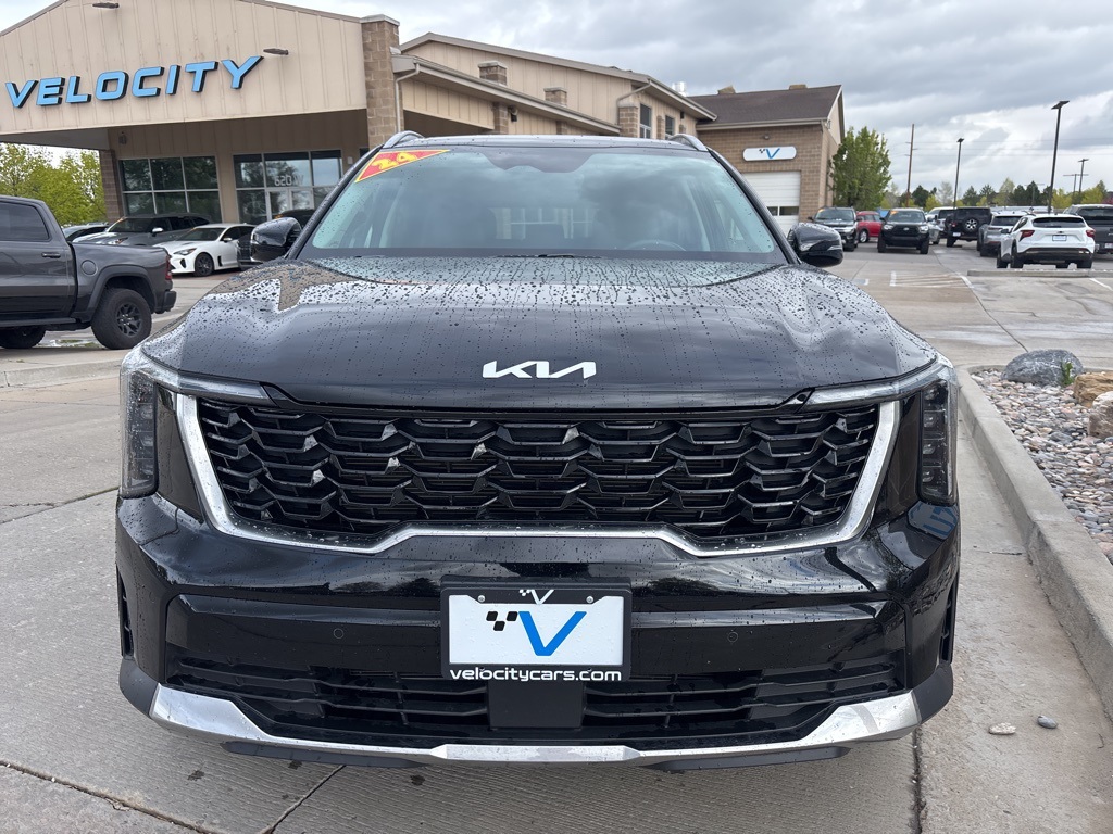 2024 Kia Sorento S photo 2