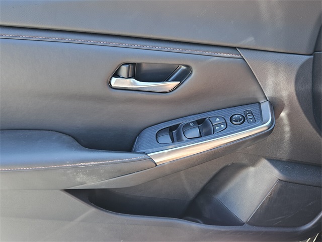 2024 Nissan Sentra SR photo 25
