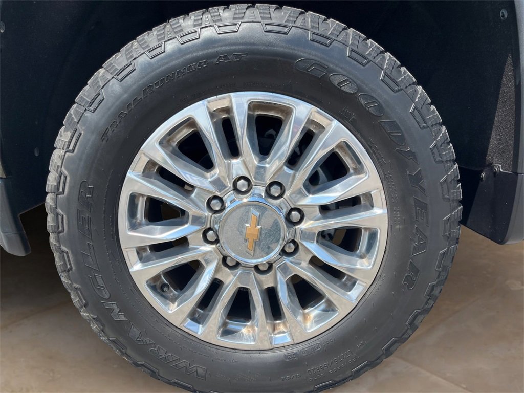 2022 Chevrolet Silverado 2500HD High Country photo 24