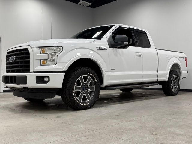 2016 Ford F-150 XLT photo 4
