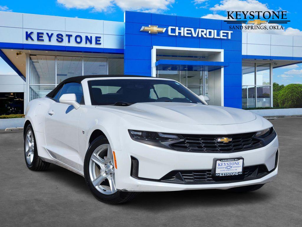 2023 Chevrolet Camaro 1LT's photo