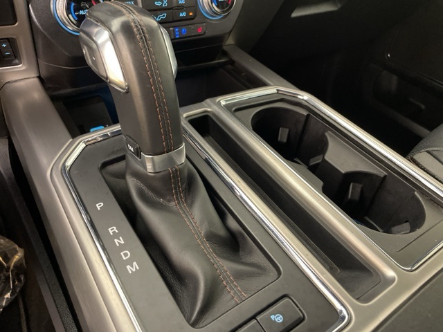 2018 Ford F-150 Platinum photo 30