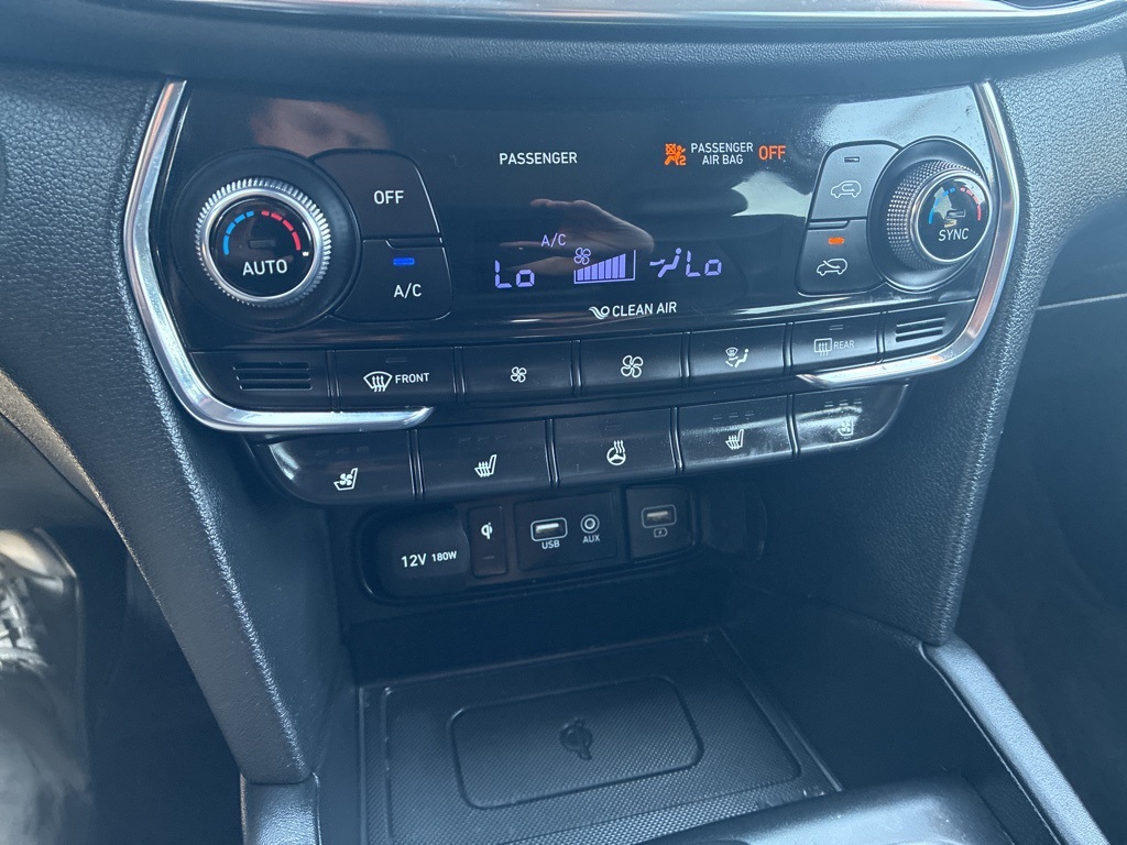 2020 Hyundai Santa Fe Limited photo 10