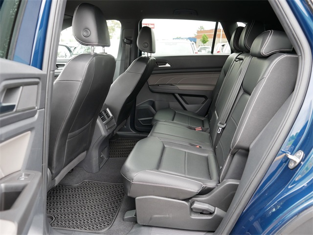 2022 Volkswagen Atlas Cross Sport V6 SE Technology photo 17