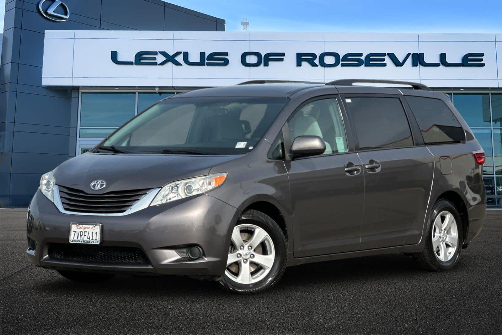 2017 Toyota Sienna LE