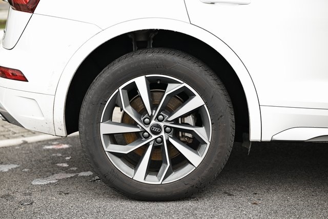 2023 Audi Q5 45 S line Premium Plus photo 3