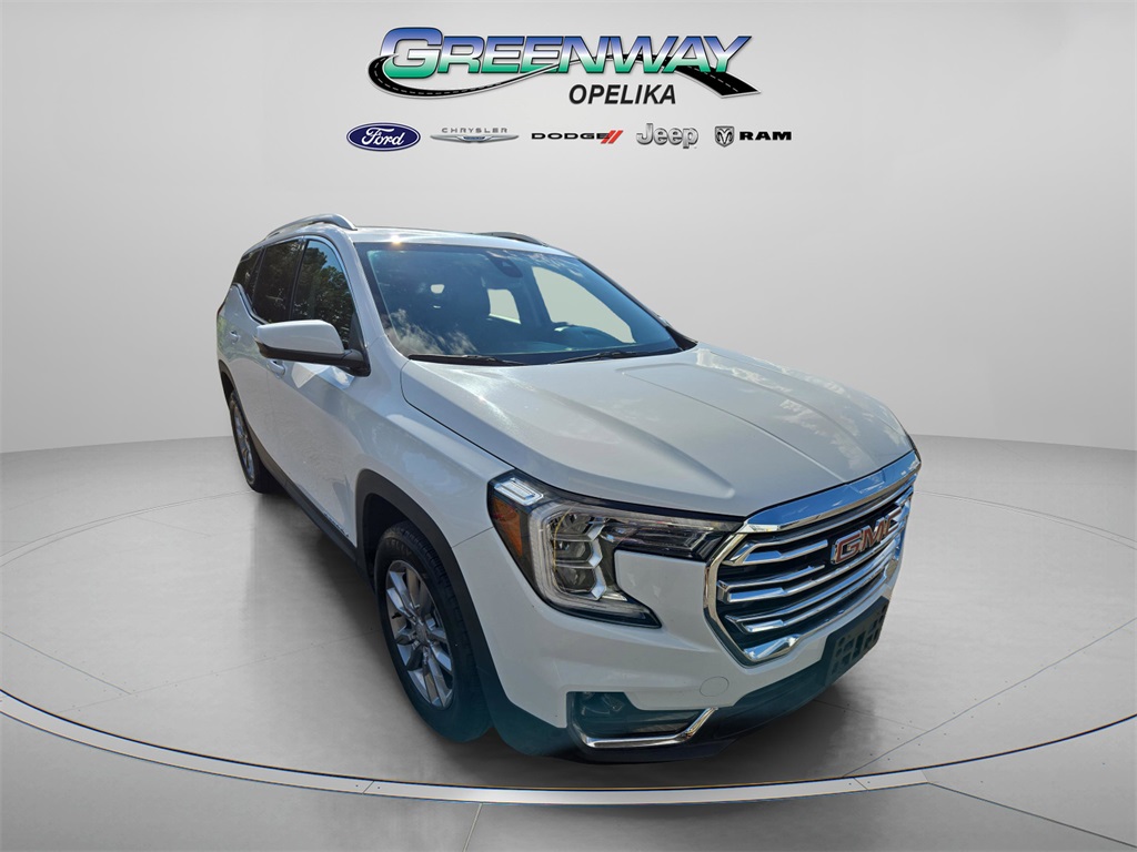 2024 GMC Terrain SLT's photo