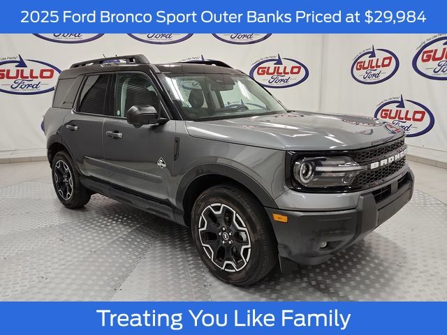 2025 Ford Bronco Sport Outer Banks's photo