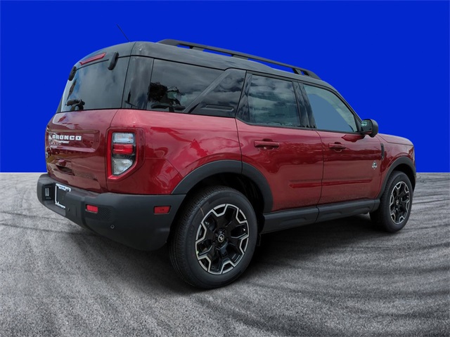 2025 Ford Bronco Sport Outer Banks photo 3