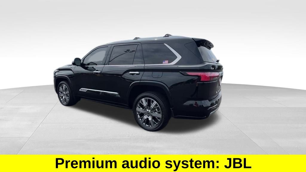 2024 Toyota Sequoia Capstone photo 8