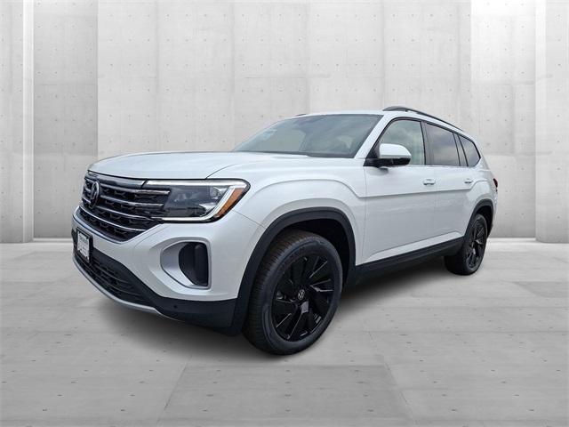 2026 Volkswagen Atlas SE Technology photo 2