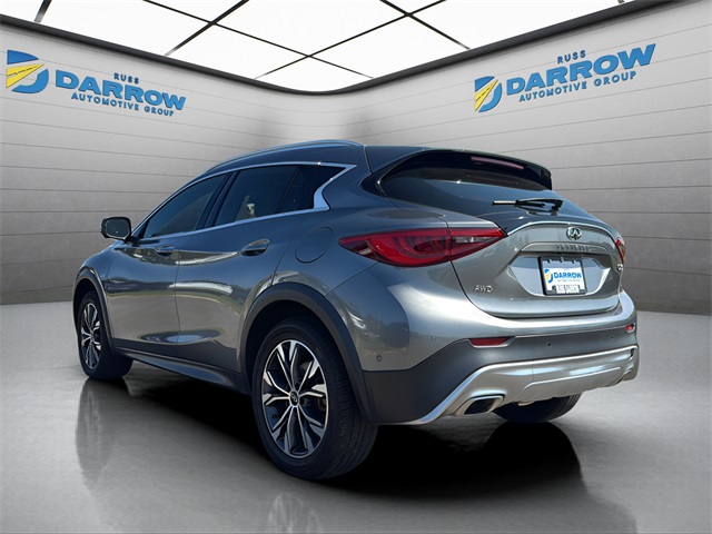 2018 Infiniti QX30 Premium photo 3