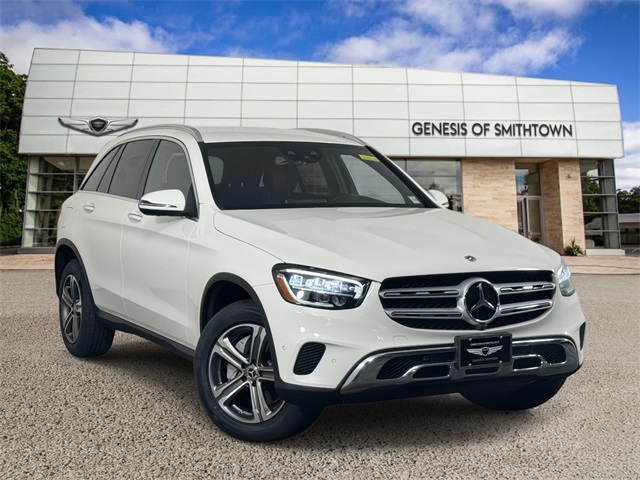 2022 Mercedes-Benz GLC GLC300's photo