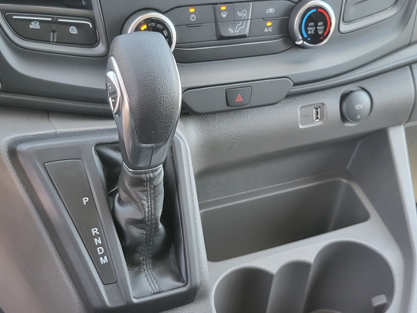 2024 Ford Transit Cargo photo 10