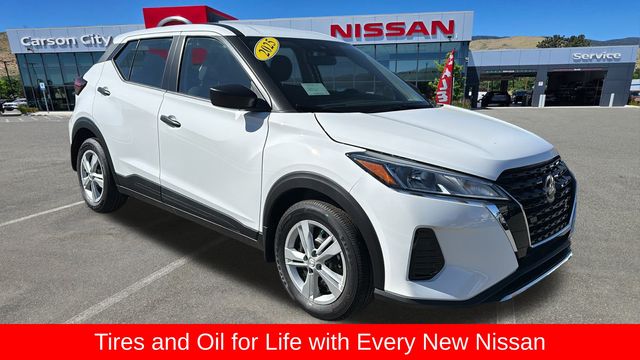 2025 Nissan KICKS PLAY Base's photo