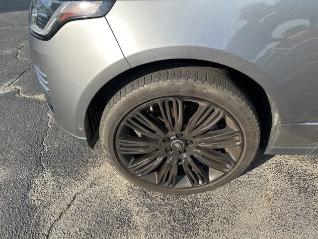 2020 Land Rover Range Rover HSE photo 4