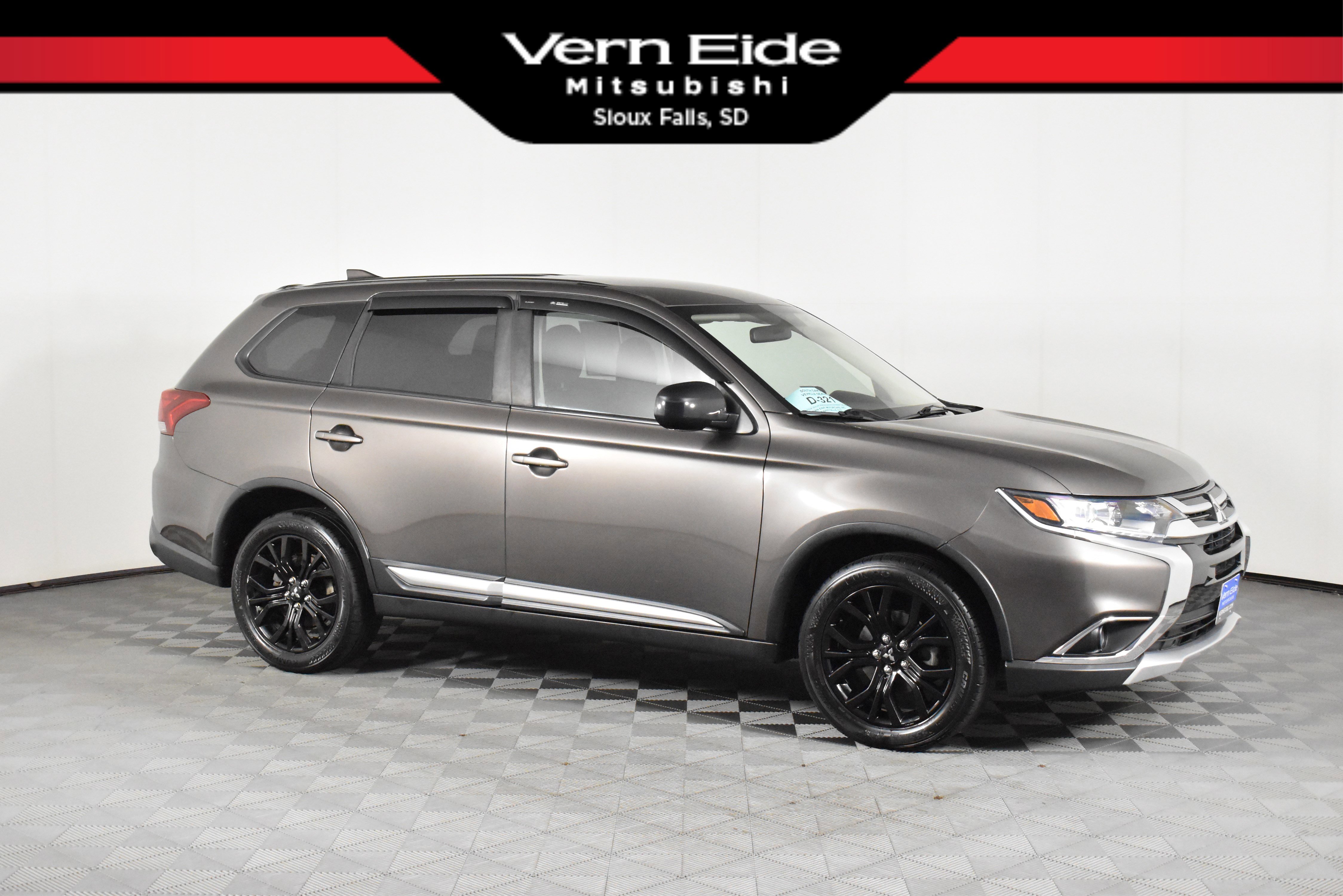 2018 Mitsubishi Outlander's photo