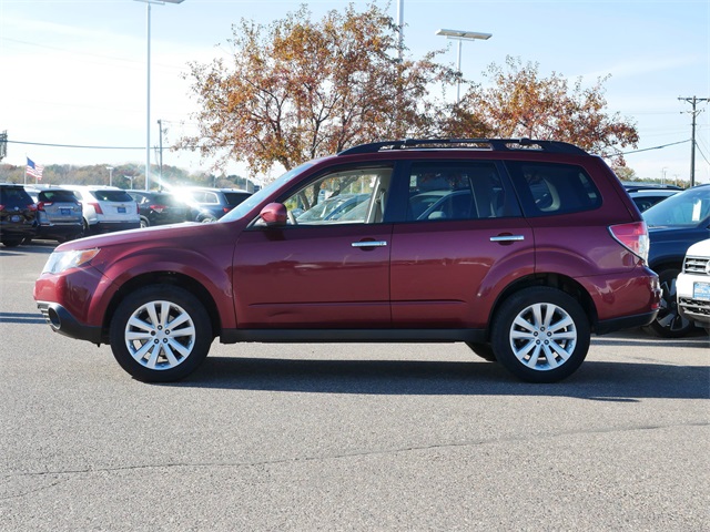 2013 Subaru Forester 2.5X Premium photo 2
