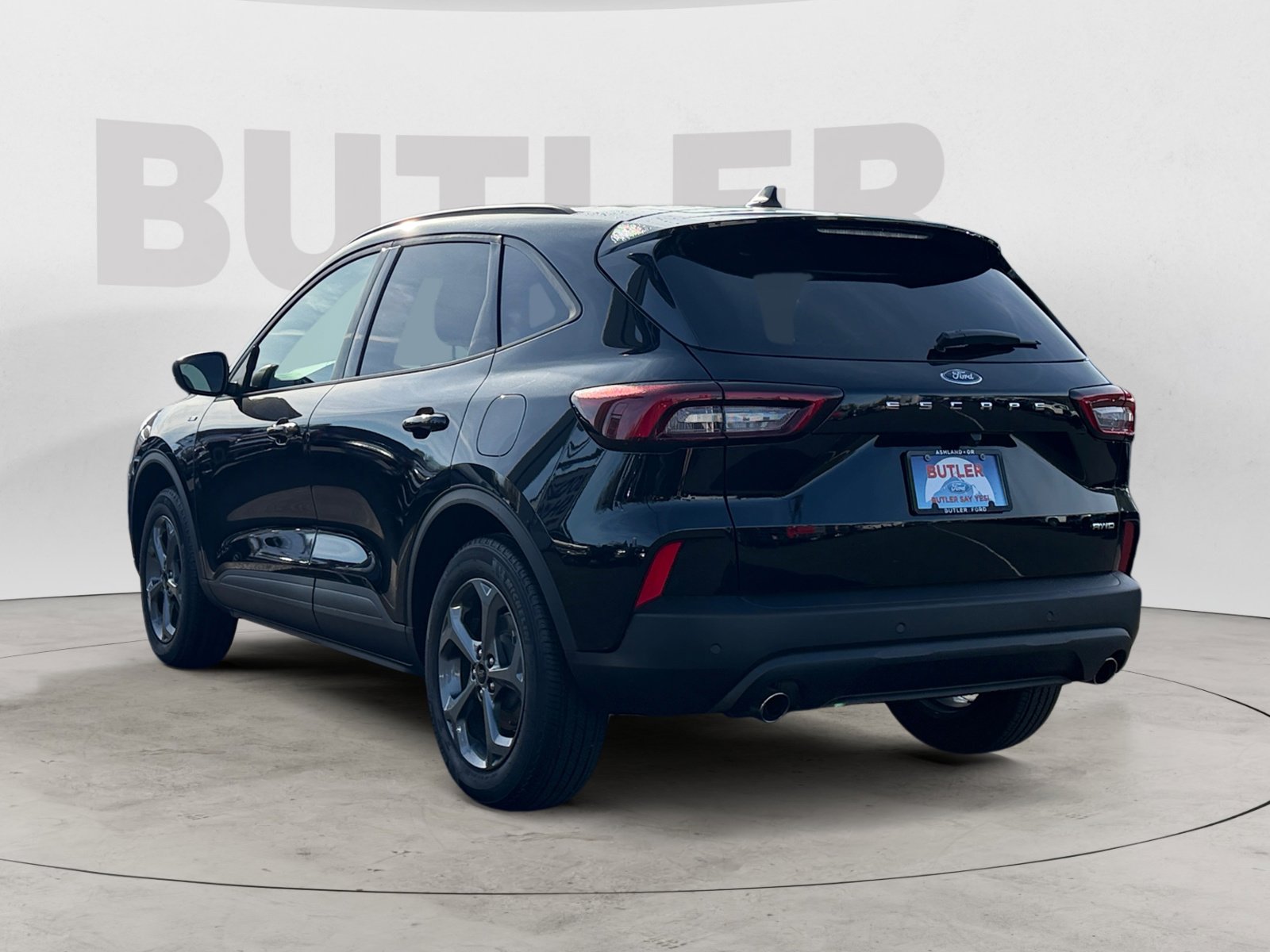 2025 Ford Escape ST-Line photo 2