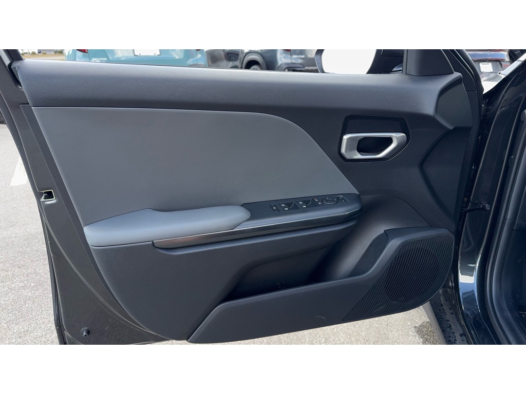 2025 Kia K4 LXS photo 20