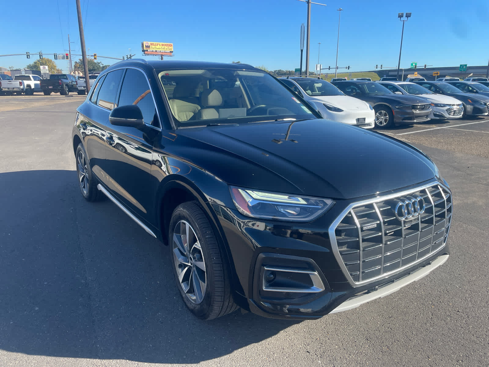 2021 Audi Q5 Premium Plus's photo