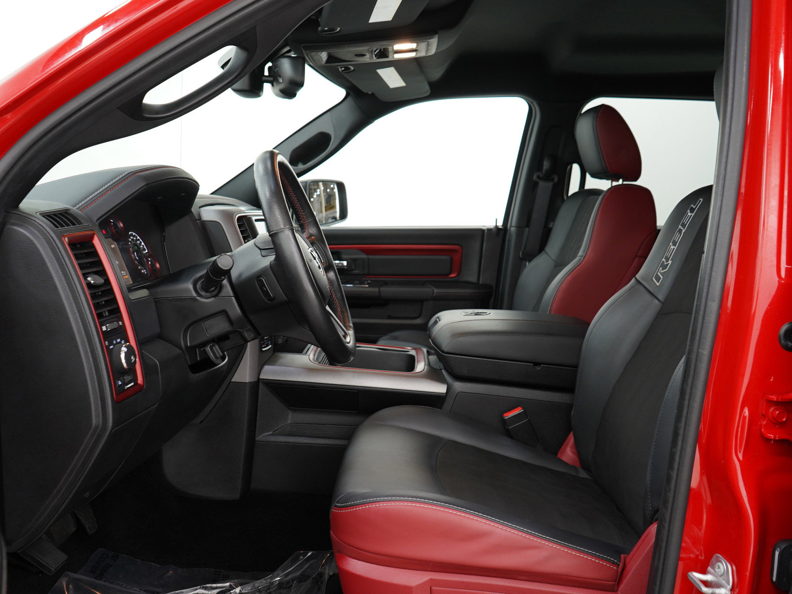 2016 Ram 1500 Rebel photo 18
