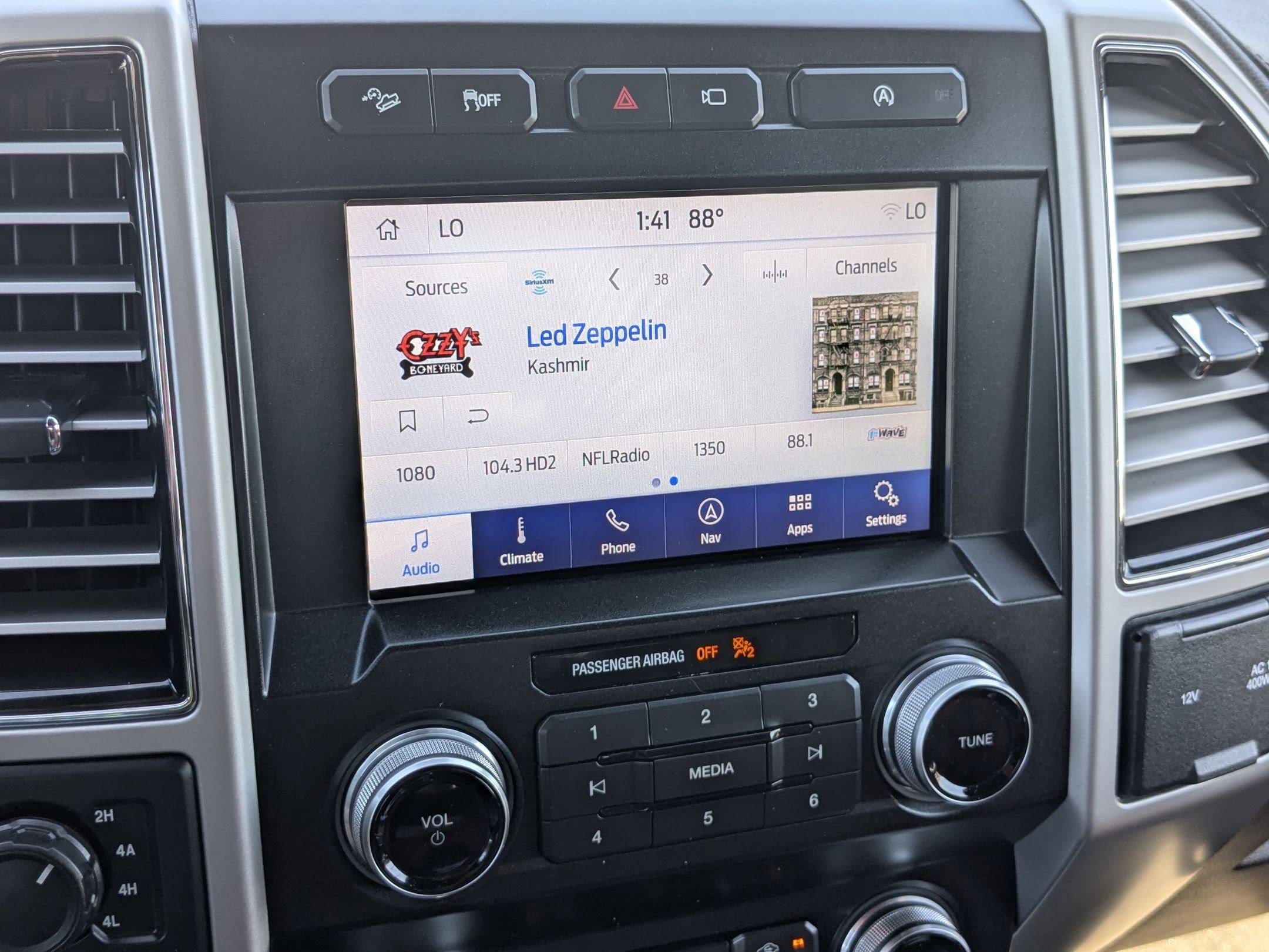 2020 Ford F-150 King Ranch photo 16