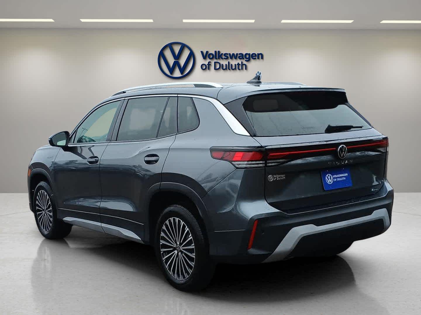 2025 Volkswagen Tiguan S photo 3