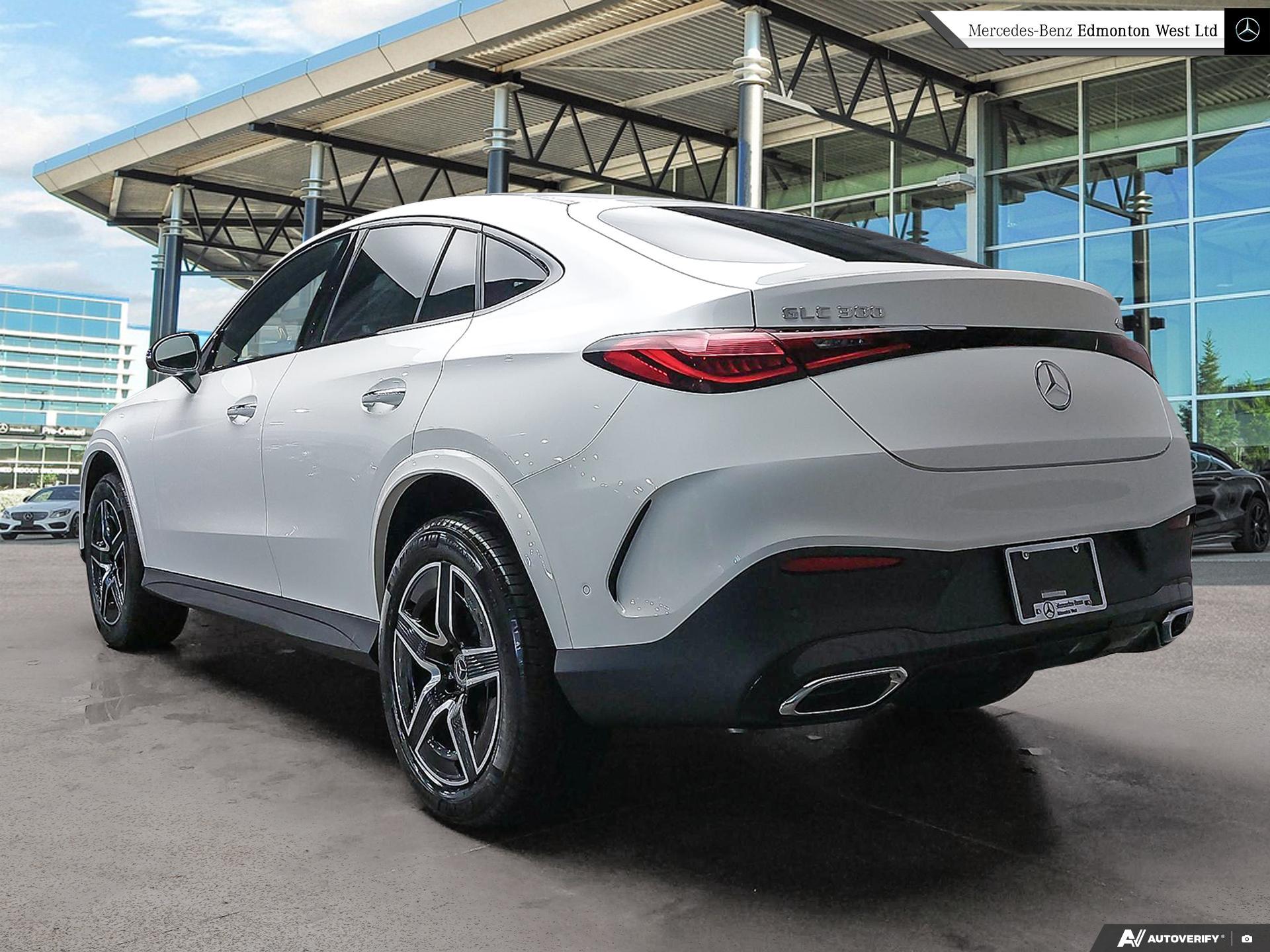 2026 Mercedes Benz GLC 300 4MATIC photo 3