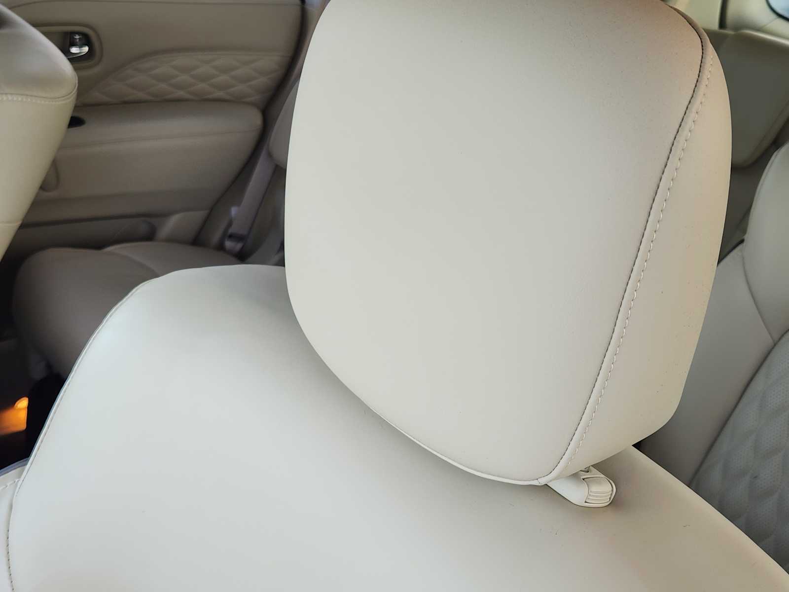 2020 Infiniti QX80 Luxe photo 13