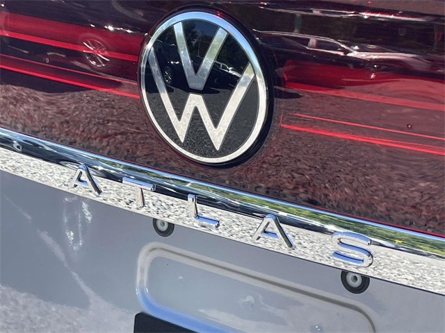 2026 Volkswagen Atlas Cross Sport SE Technology photo 14