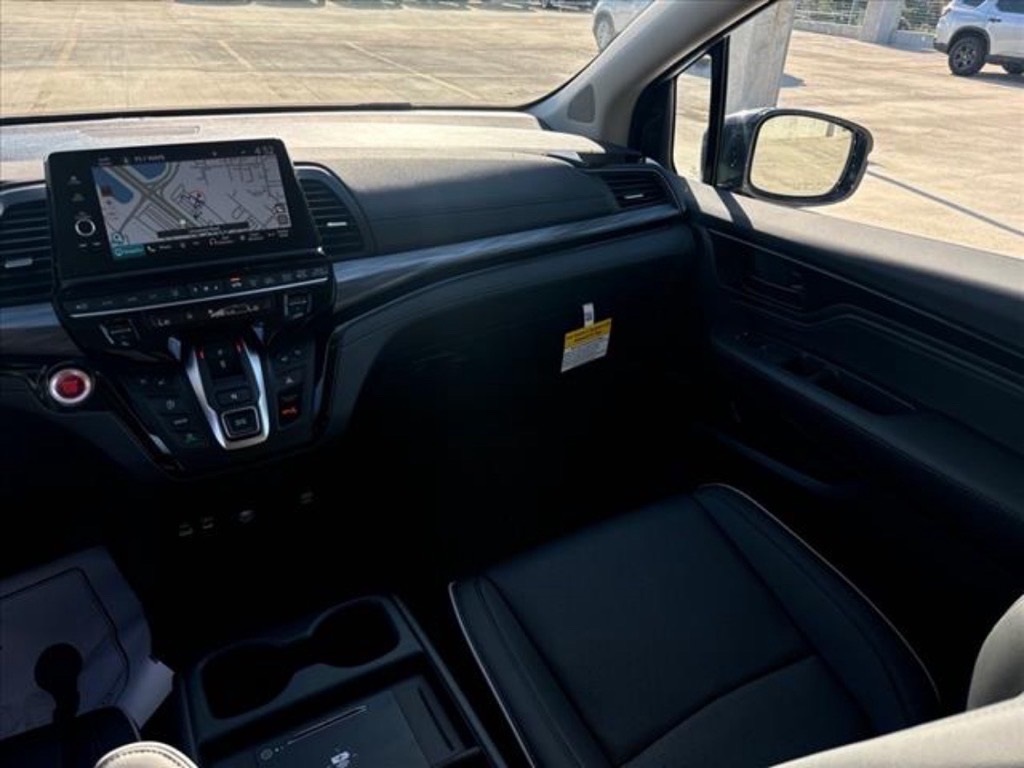 2026 Honda Odyssey Elite photo 14