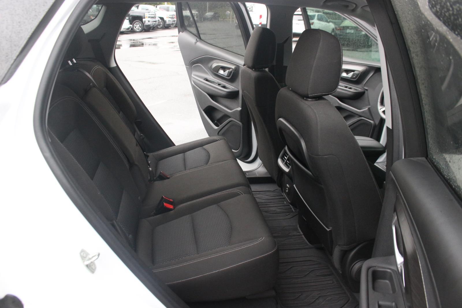 2022 Gmc Terrain SLE photo 30