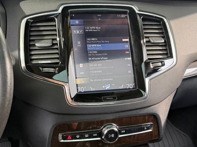 2016 Volvo XC90 T6 Momentum photo 19
