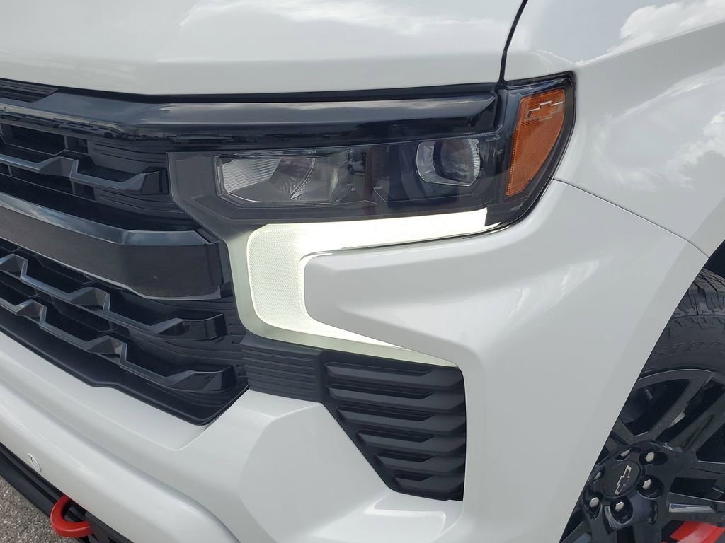2025 Chevrolet Silverado 1500 RST photo 13