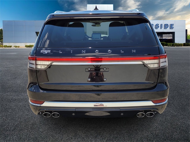 2021 Lincoln Aviator Black Label photo 3