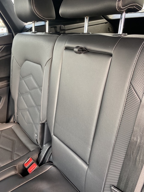 2024 Volkswagen Atlas Cross Sport SE Technology photo 32