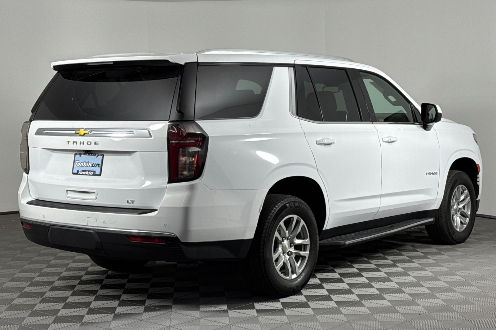 2023 Chevrolet Tahoe LT photo 3