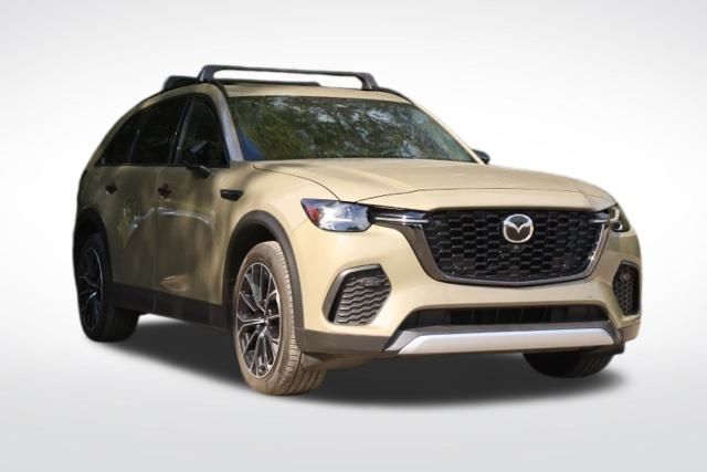 2025 Mazda CX-70 Premium Plus Package's photo