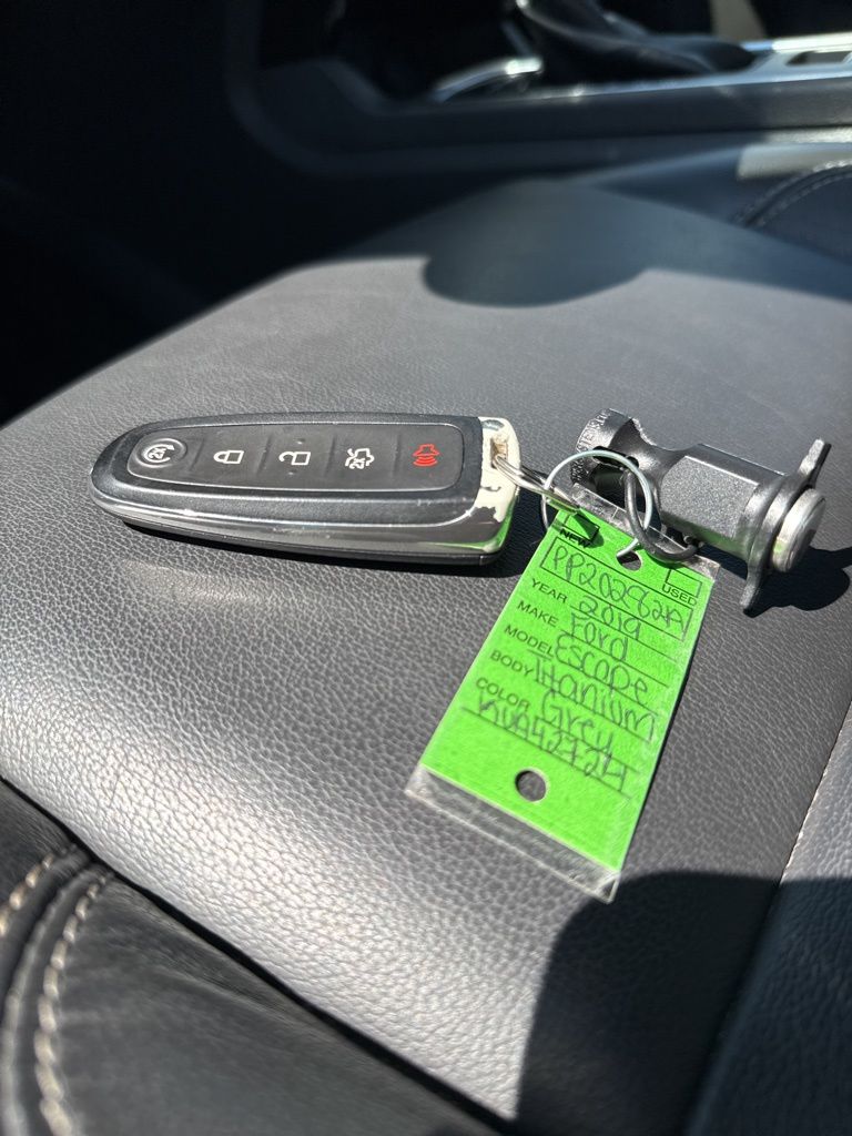 2019 Ford Escape Titanium photo 22