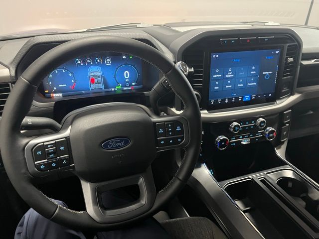 2024 Ford F-150 XLT photo 12