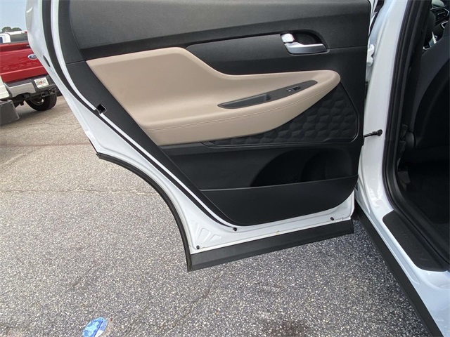2022 Hyundai Santa Fe SE photo 11